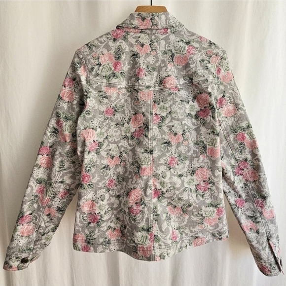 Northern Reflections Grey & Pink Floral Jacquard Button Jacket - Picture 9 of 16